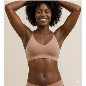 Seamless Tan Bra
